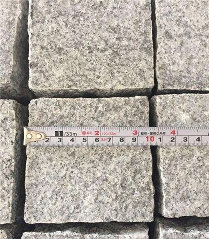laying granite paving