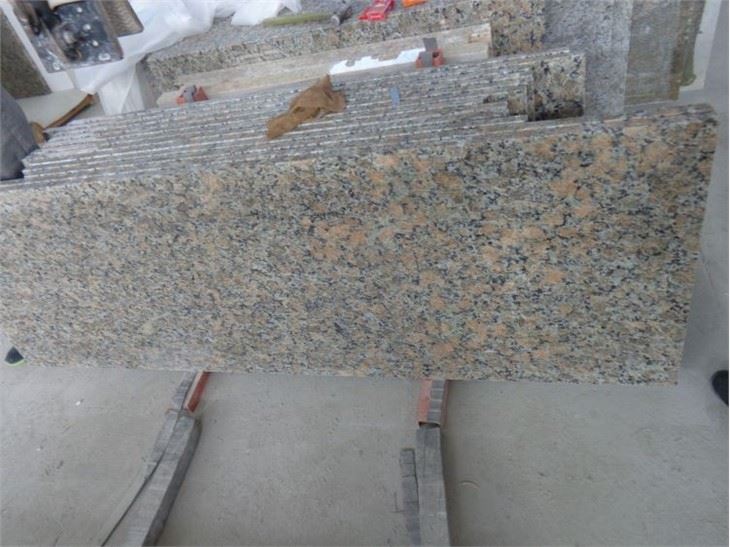 beige butterfly granite kitchen